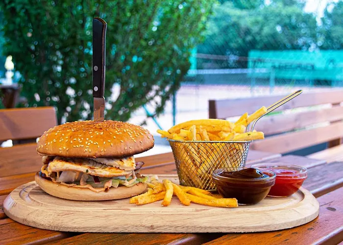 Khail Maria Lanzendorf